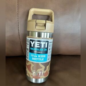 Yeti rambler jr 12oz wetlands duck camo NWT